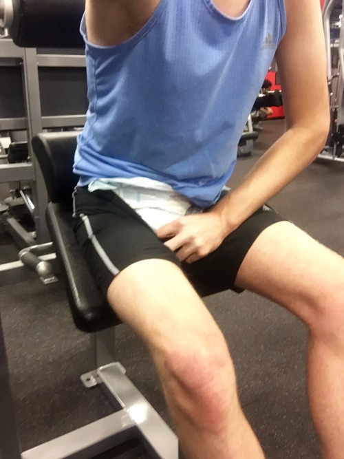 diapereddallas:Diapered at the gym today.apparently I’m not the only one!dude&hellip;a