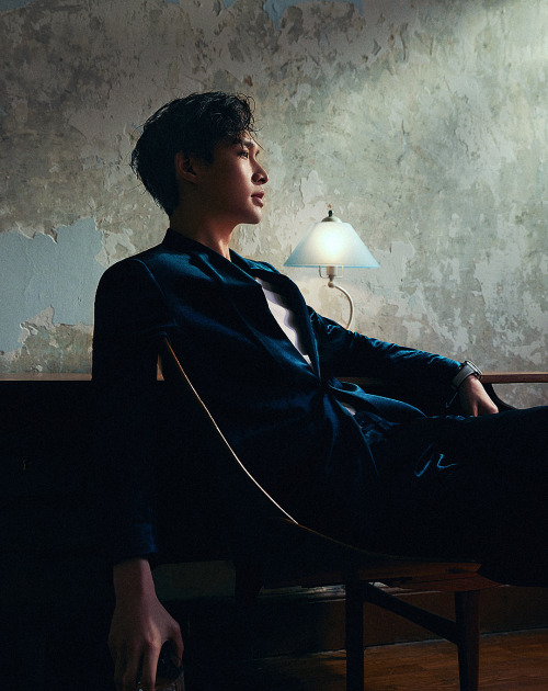 LAY ZHANG YIXING celebrates a decade of excellence | April 2022