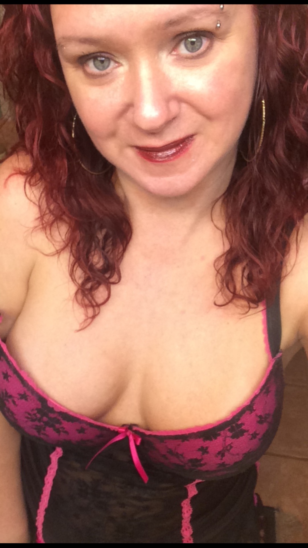 hazeleyezkurvyred:  💕💞💚💕💕 