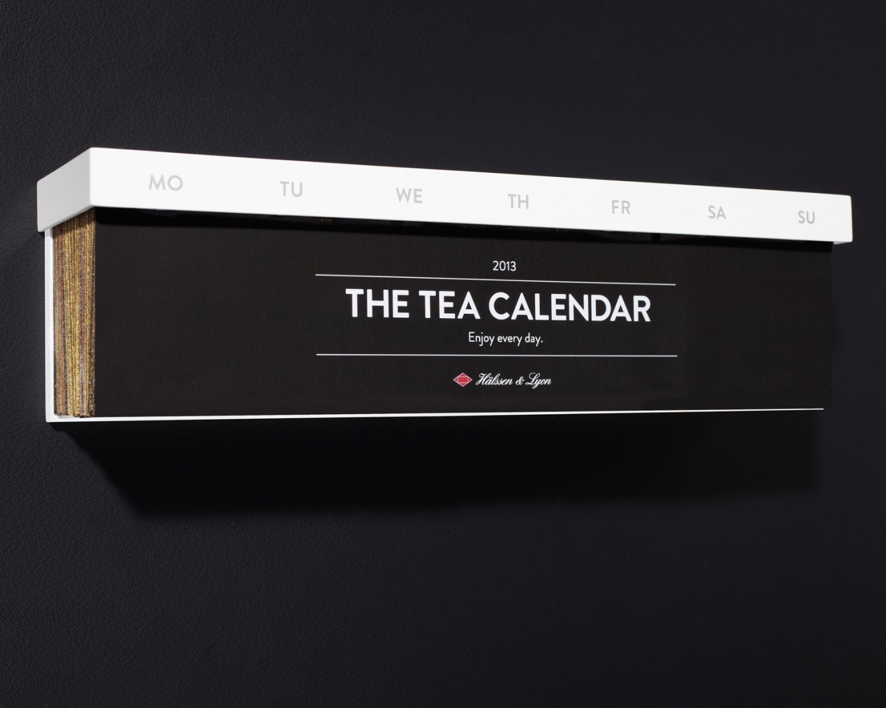 musicalnikki:
“ cjwho:
“ The Hälssen & Lyon Tea Calendar by Kolle Rebbe, Hamburg
The Hälssen & Lyon tea calendar is the first calendar in the world to feature calendar days made from tea leaves. Finely flavoured and pressed until wafer-thin, the 365...