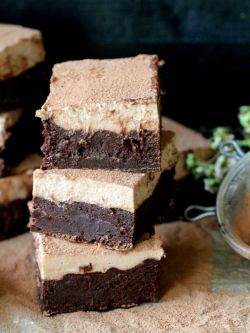 sweetoothgirl:  CHOCOLATE MOUSSE BROWNIES