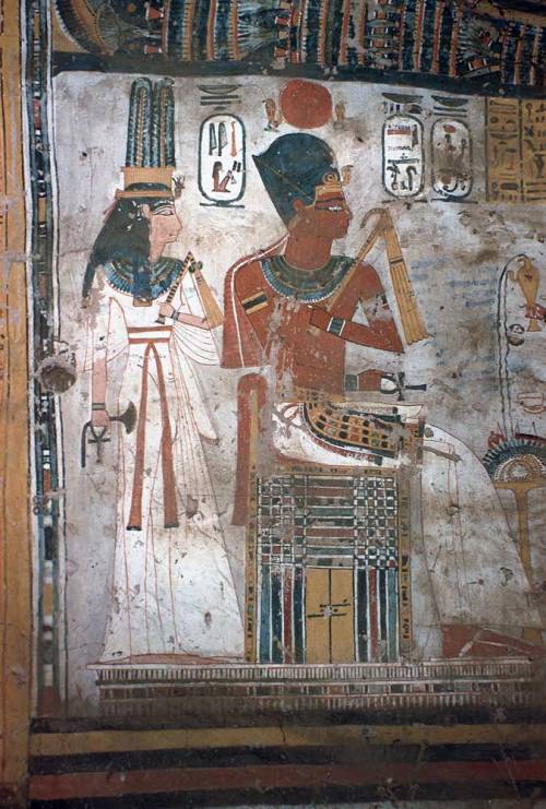 tiny-librarian:Detail of a wall painting showing Amenhotep III and Queen Tiye, from the Tomb of Amen