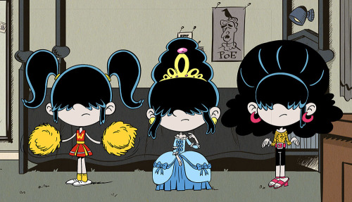 theloudhouse: Lucy’s trying out some new looks… Find out why in tonight’s episode!  >_>;;