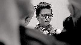 flawlesstew: Kristen Stewart in glasses (Appreciation Post).