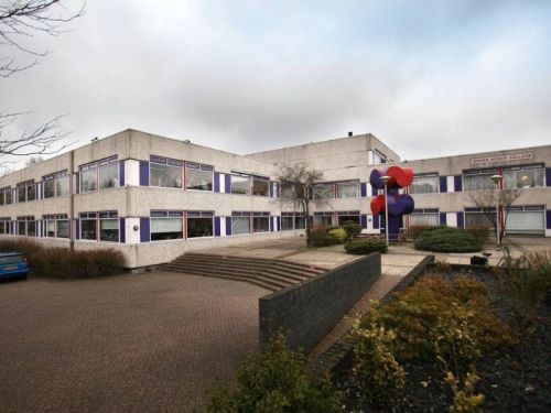 Jeroen Bosch College (1976) in Den Bosch, the Netherlands, by Leo de Bever