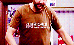 greyhyms-deactivated20220506:  it crowd + roy’s t-shirts in the last byte 