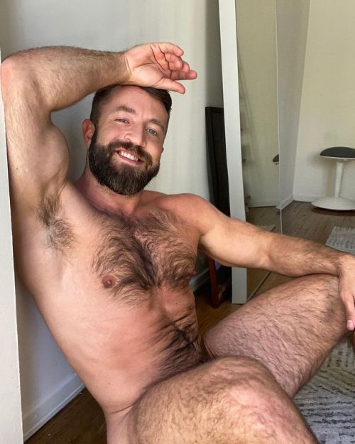 hot4hairy2:  H4H | #hot4hairy | hot4hairy2.tumblr.com 