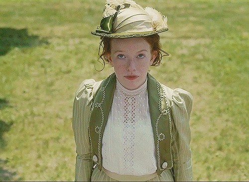 Favorite Anne Looks In Season 3