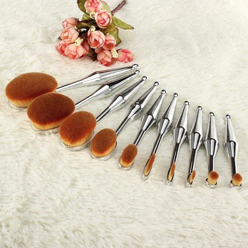 lovelyanifashion: Lipstick And Makeup Brushes 001   /   002   /   003   / &