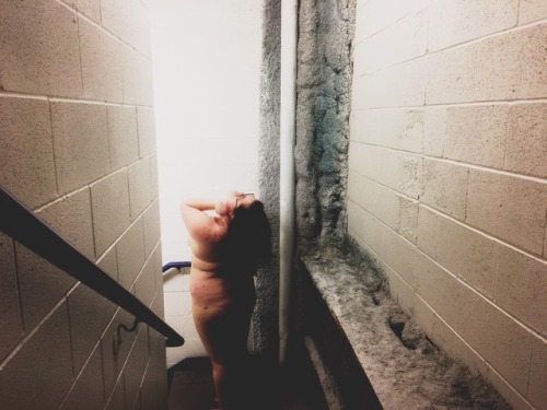 Porn lingeringkisses:playing in a stairwell photos