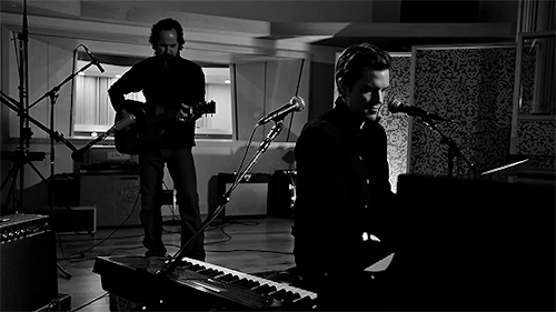 imperatorelan:The Killers performing Blowback, The Waiting, and Caution on CBS Saturday This Morning