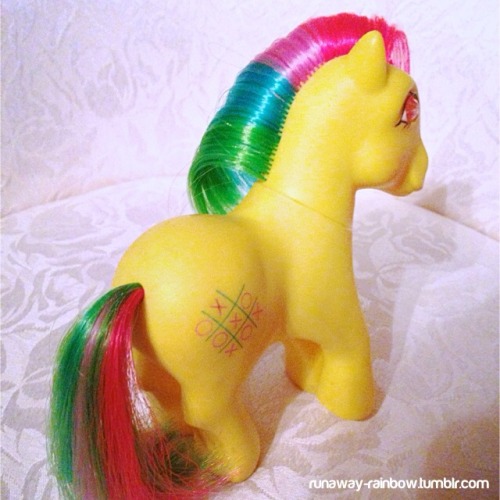 runaway-rainbow: Tic Tac Toe! I WAS SO HAPPY TO GET THIS GIRL FOR CHRISTMAS! Tic Tac Toe has been th