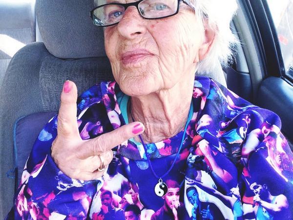 disney-archive:  itsgrannywinkle:  DON’T DRAKE &amp; DRIVE  click to follow