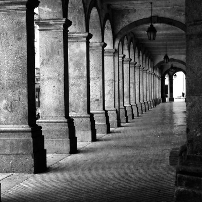 i love architecture ….. #braga #architecture #pillars #arcade #portugaltrip #2014
#lovebraga #avendiacentral