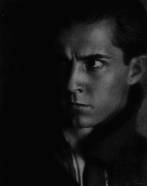 olive-thomas: Ramon Novarro by Margrethe Mather, 1922