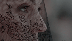 marystuert:make me choose ≡ liliescollins asked: mary stuart or hanna marin