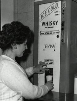 history-inpictures: Whiskey dispenser, 1961 