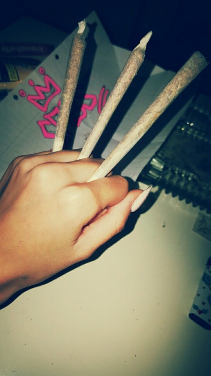 Porn #weed #graffiti #joints #drugs #high # photos