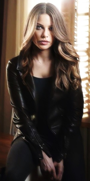 beautiful-famous-ladys:Lovely Ladies of LuciferLauren German - Cloe DeckerAimee Garcia