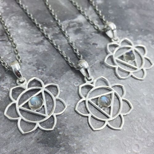 Our Rainbow Moonstone Third Eye Chakra Necklaces are running low! Pick one up at www.emptycasket.co.