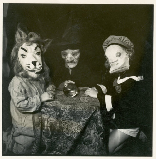 odditiesoflife:  Creepy Vintage Halloween Photographs These wonderfully creepy images of Halloween’s past come from the book, Haunted Air. The book features dozens of anonymous vintage Halloween photos dating between 1875 and 1955. The photos in the