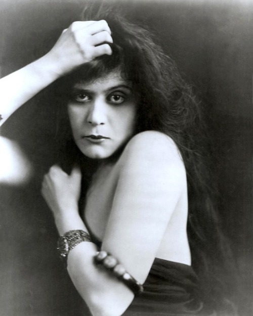 vampsandflappers:The Queen of the Vampires: Theda Bara in promotional photos for the lost 1915 silen