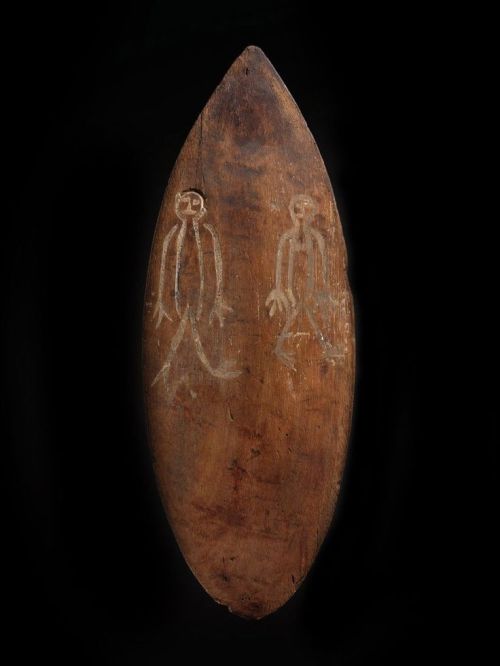 Miniature Shaman&rsquo;s Shield 10938Bidayuh Dayak, BorneoWood, pigmentEarly 20th Century16 in/41 cm