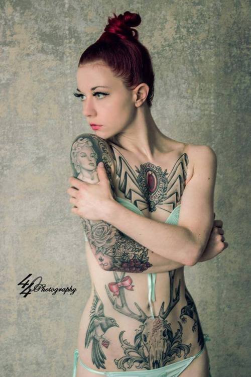 tattooedwomenarebeautiful:  Modèle: Betty Bittersweet