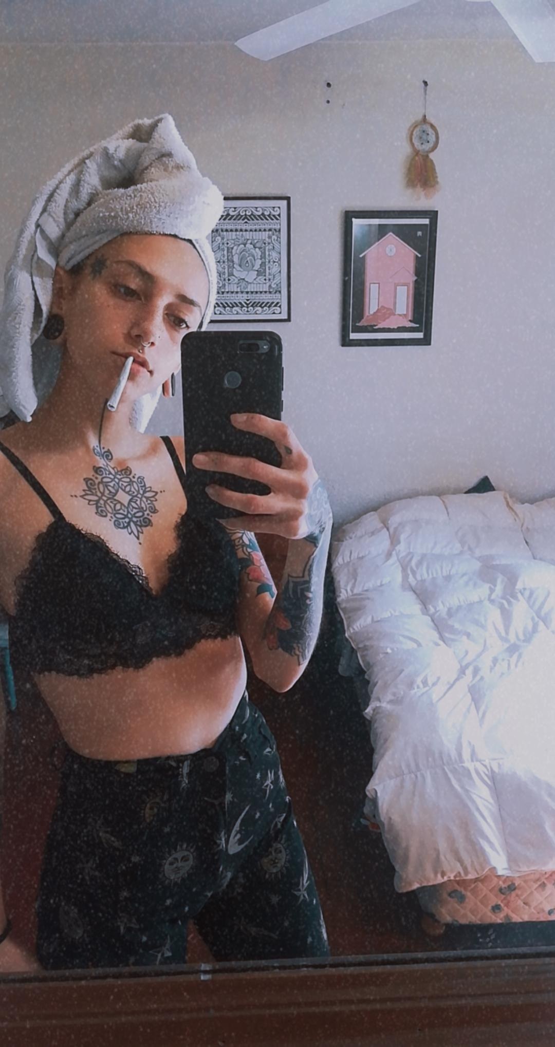 alphafemvle:Wake n bake or what?OnlyFans ✨