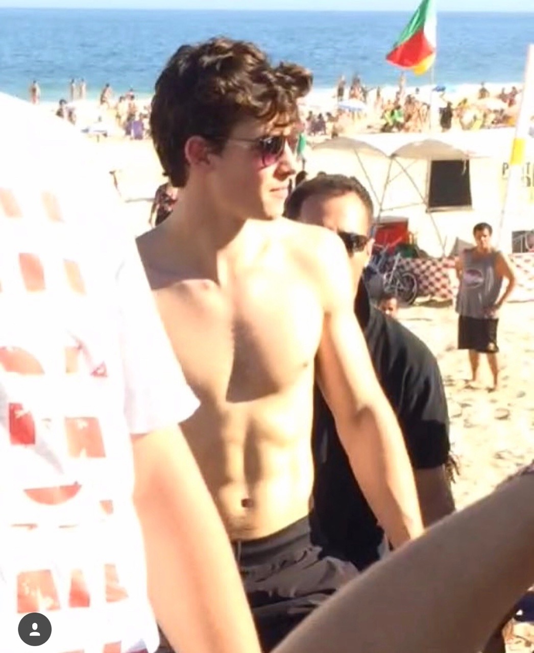 undergroundgay:  Shawn Mendes