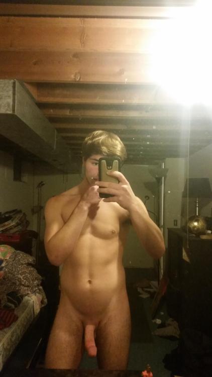 sextinguys:  Born December 4th, 1996 this newly aged 18yo wanted to start his exhibitionist acts early. First with a strip tease, then a flashing at his local book store restroom, and finally a delicious cum shot! Starting young, for the internet to enjoy