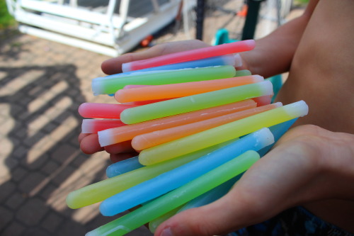 h0lllister:  pengu-n:  samdramayhem:  …not sure if glow sticks or syrup-filled wax sticks. ;n