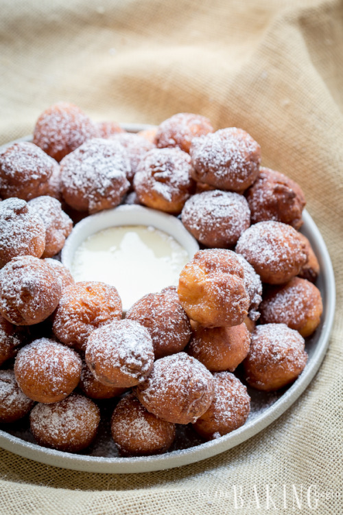 recipehouse:  (via Quick Ricotta Doughnuts - Let the Baking Begin! Let the Baking Begin!)  