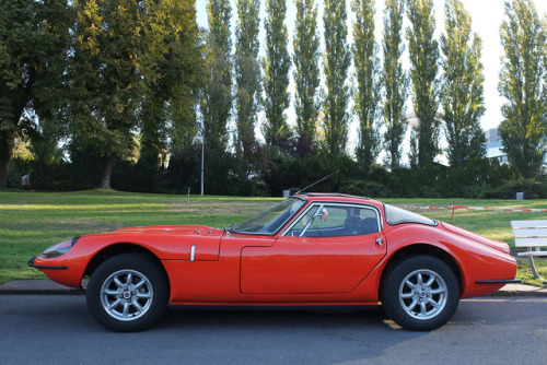 1981 Marcos GT V6.Looks like a brit Kit car? It is.