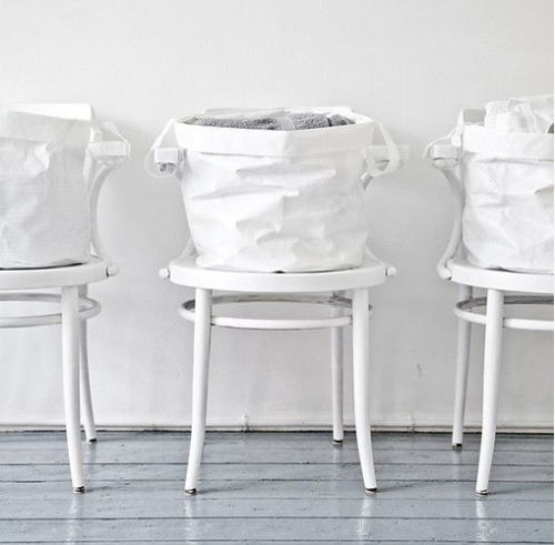 lillyhomeanddesign:  white on grey vintage 