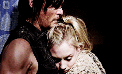 dawnofthedusk:Bethyl + Height Difference