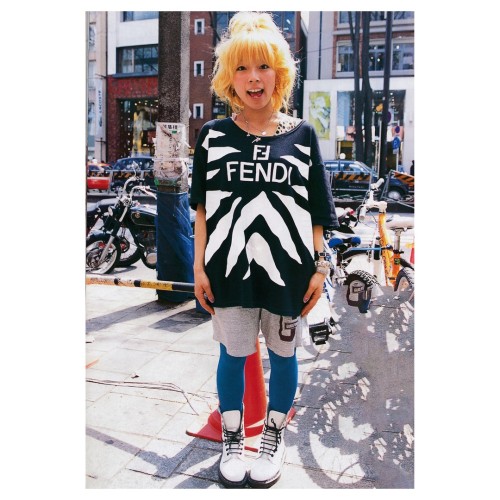 Love This Fendi Top So Much White Doc Amp Rsquo S As Well 100 Fendi Docmartens ギャル ストリートスナップ