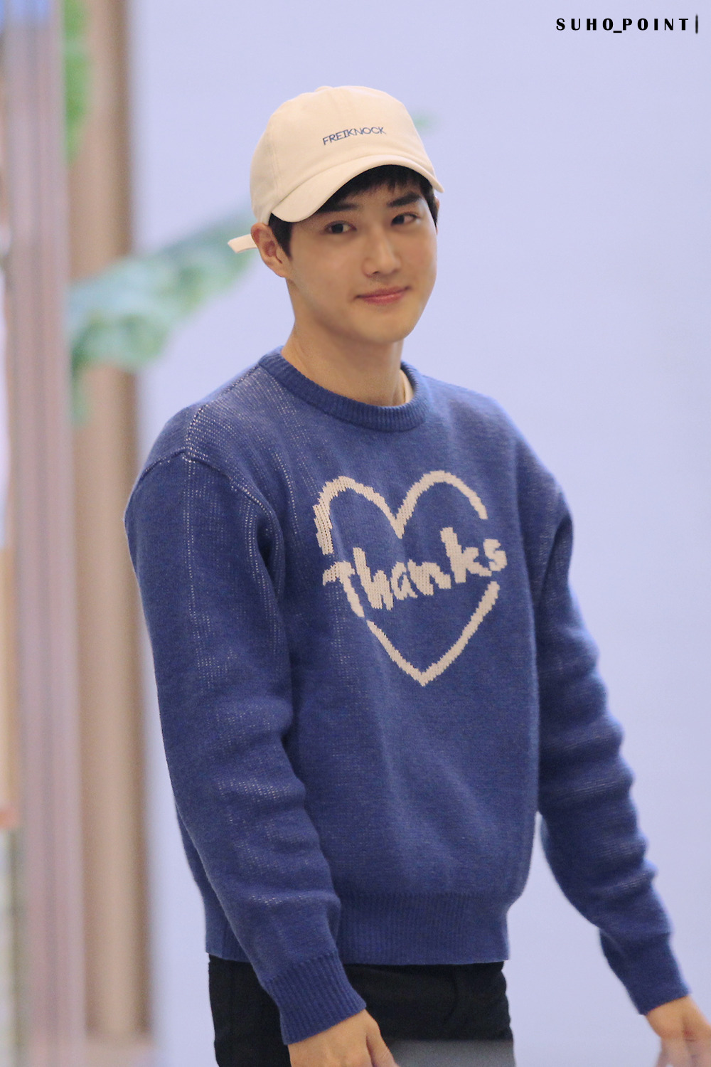 peachysuho:  dailyexo:  Suho - 151014 KBS-R Cool FM Super Junior Kiss the Radio Credit: