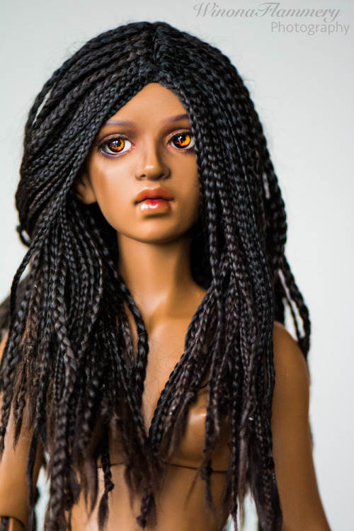 winonaflammery: I took out Nivah’s larger braids, and her microbraids were all curled at the e