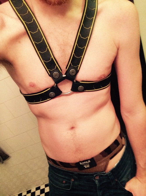gingerstrap:  :-) happy Sunday   Kik: gingerstrap   #me 