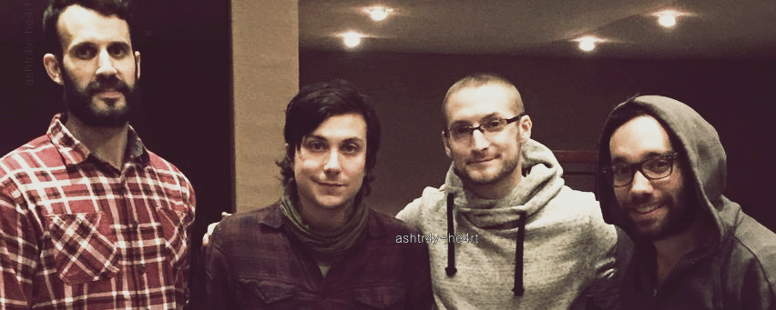 ashtr4y-he4rt:  Frnkiero andthe cellabration at Maida Vale Studio BBC.  