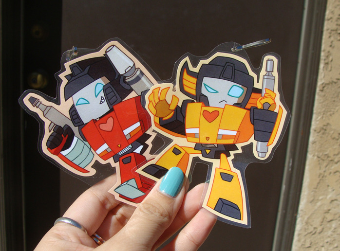 chicken-sketchies:  chicken-sketchies:    As promised, more transformers!  This