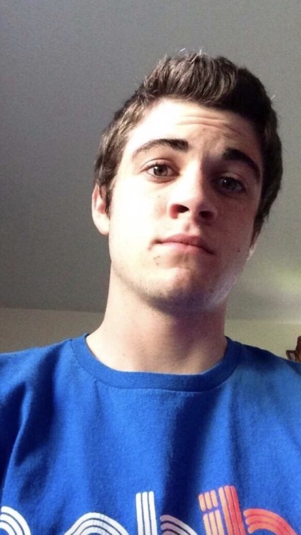 baitorade:Here’s Logan, an eager cutie who was also baited by @dicklineofsyph3! Small thirsty 