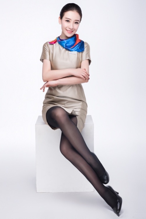 master-airsi: 艺术照里的制服丝袜永远那么细腻那么让那啥…