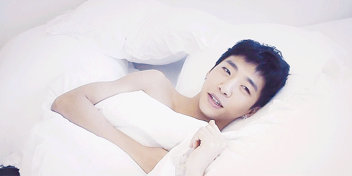 b2ng:  Happy Valentine's Day from Mr. Bang  (~￣▽￣)~ 