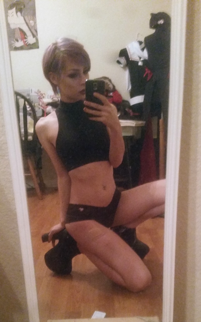 cockyvonmurdertits:  The look