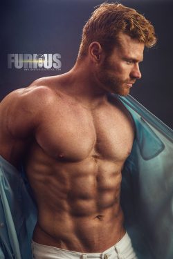 Cdnlifter27:  Caylan Hughes Photos: Furiousfotog 