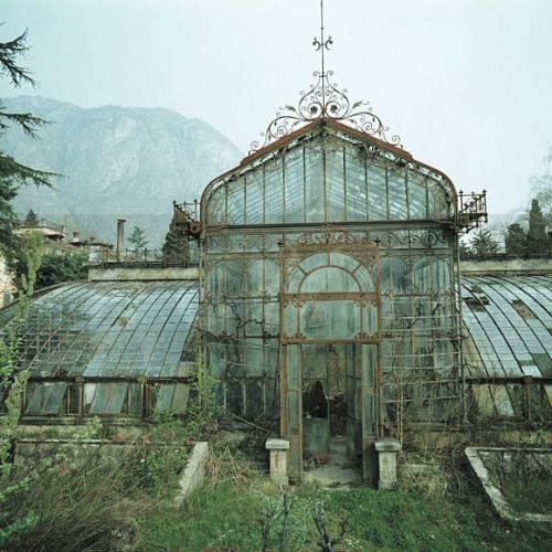 enchanted-fairytale-dreams:Dilapidated Victorian Glass House // source