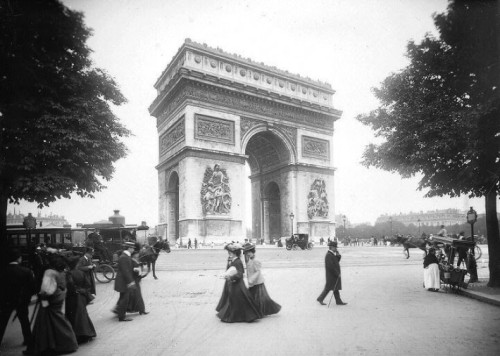 feuille-d-automne: L’Arc de Triomphe par Séeberger Frères , vers 1900.