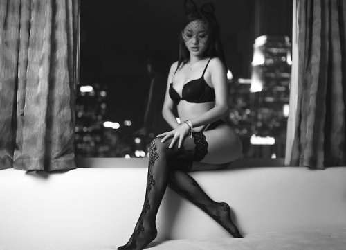 thereissomuchbeauty:  model: Alina Li | photographer: Martin Murillo